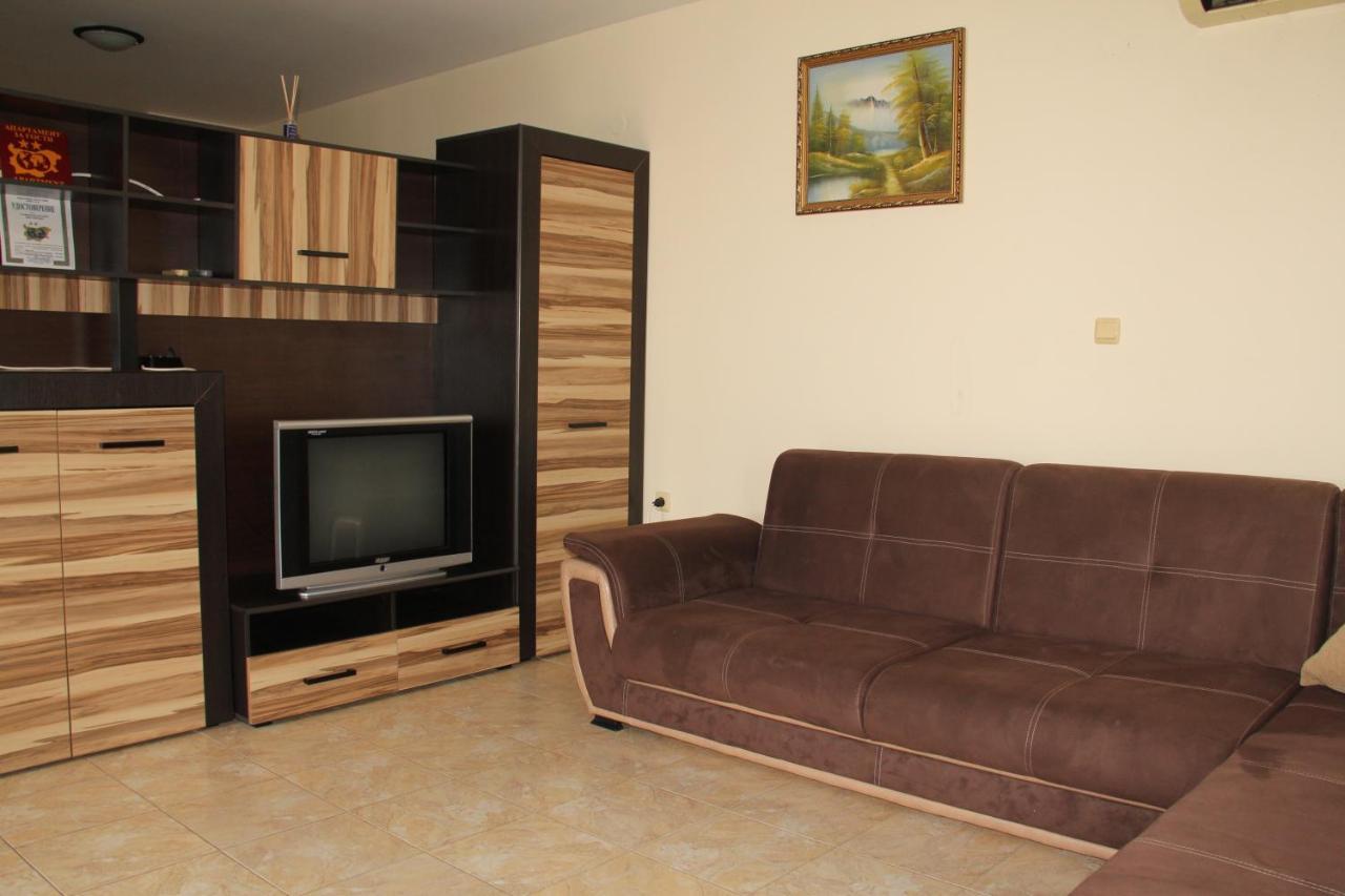 Ivtour Apartments In Yalta Complex Golden Sands Exterior photo